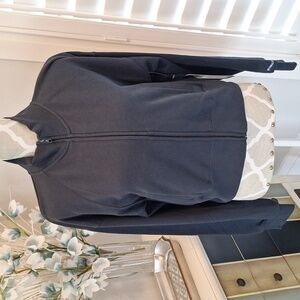 🆕️Kuwallatee [M] Zip up